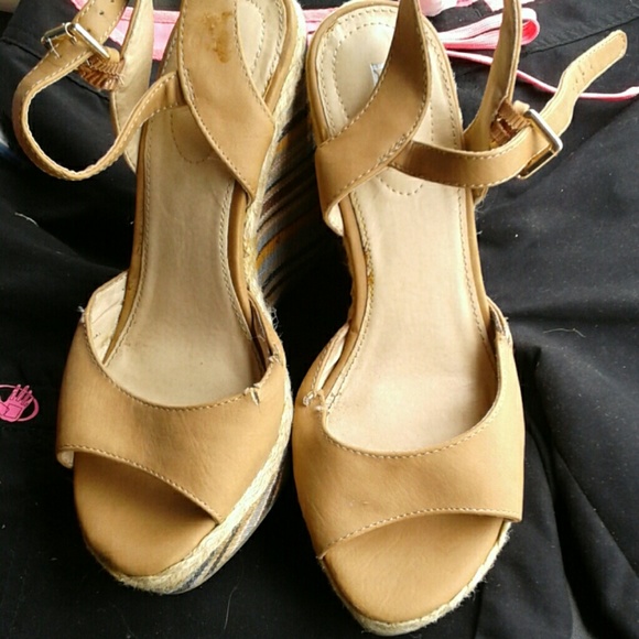 Wedge Shoes - Picture 2 of 3