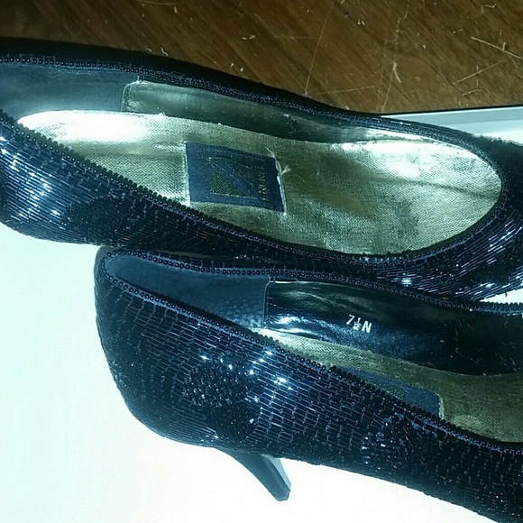 Vintage black beaded heels from J. Renee - Picture 4 of 5