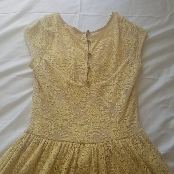 Dress - Picture 2 of 3