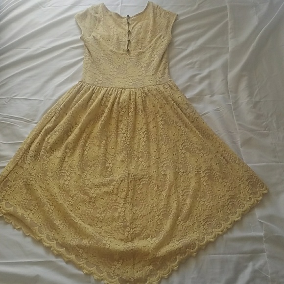 Dress - Picture 3 of 3