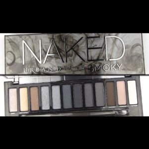 Urban Decay Naked Smokey Pallet