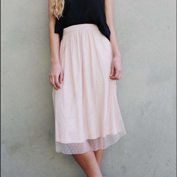 blush netted midi skirt - Picture 2 of 4
