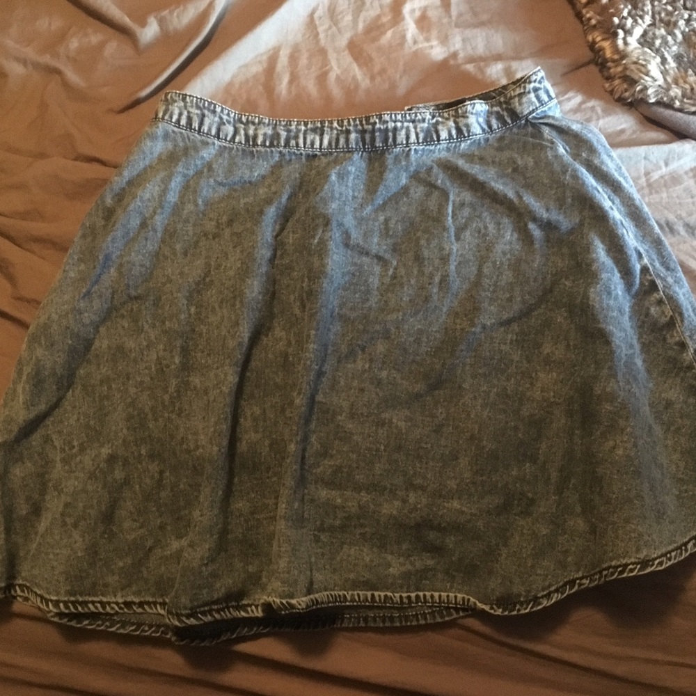 Forever 21 Denim skirt!!