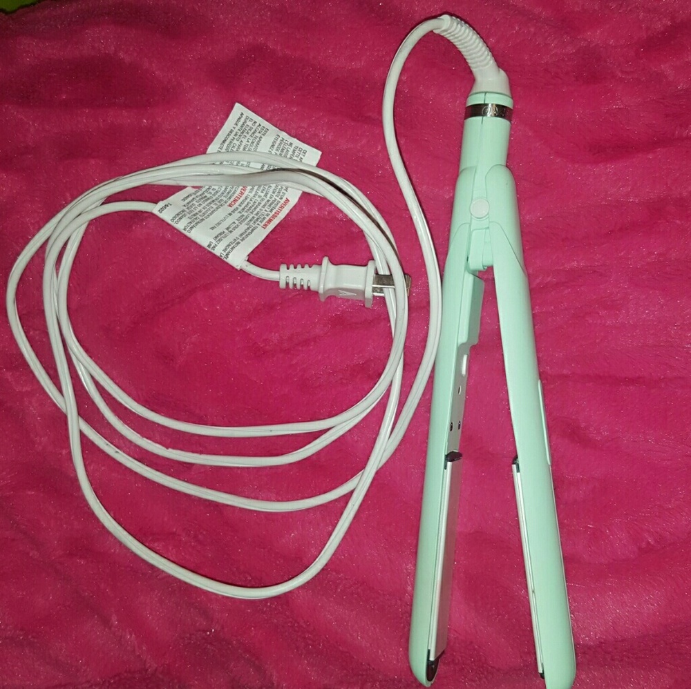 Babyliss hair Straightner Mint Color