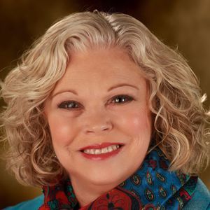 Meet your Posher, Mackie