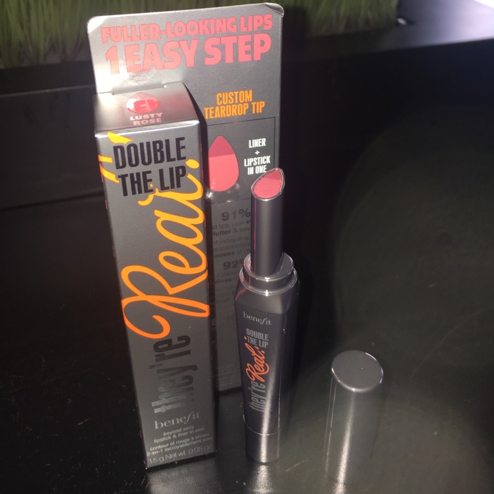 Double the lip in color " LUSTY ROSE" 🌹 (NIB)