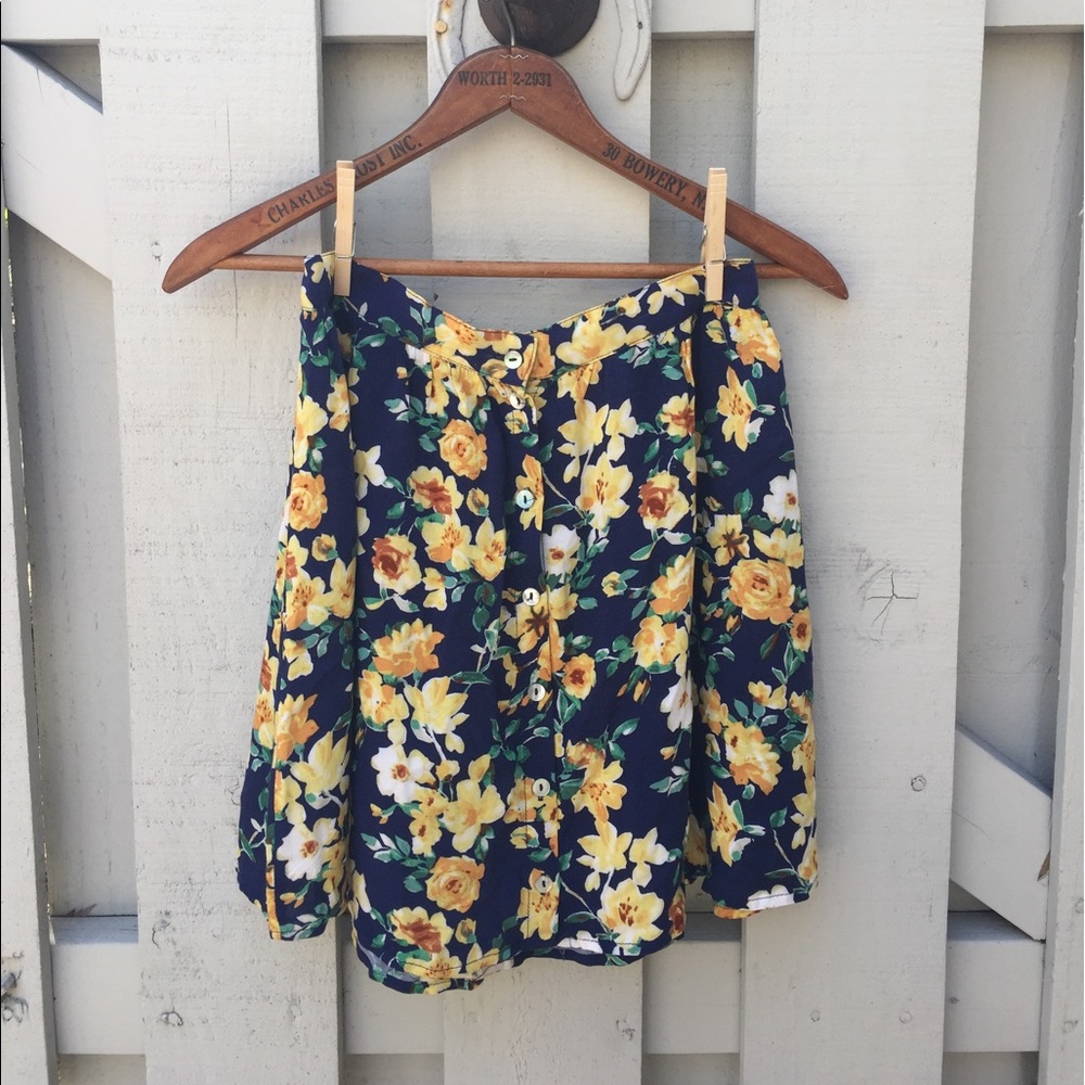 Darling Floral Ruffle Mini Skirt - Picture 2 of 2