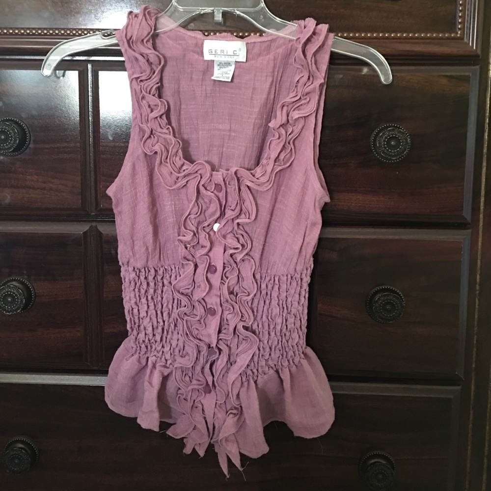 Sleeveless button down shirt