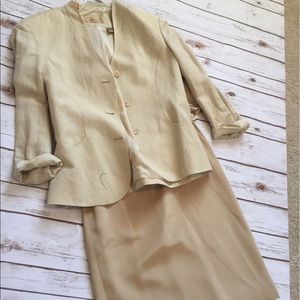 Dana b beautiful silk jacket and skirt