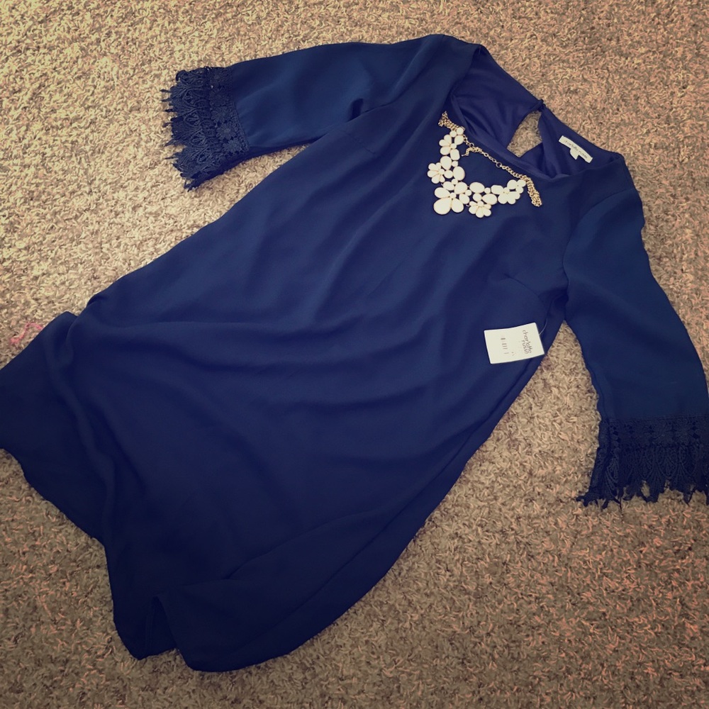 Charlotte Russe navy shift dress-BRAND NEW