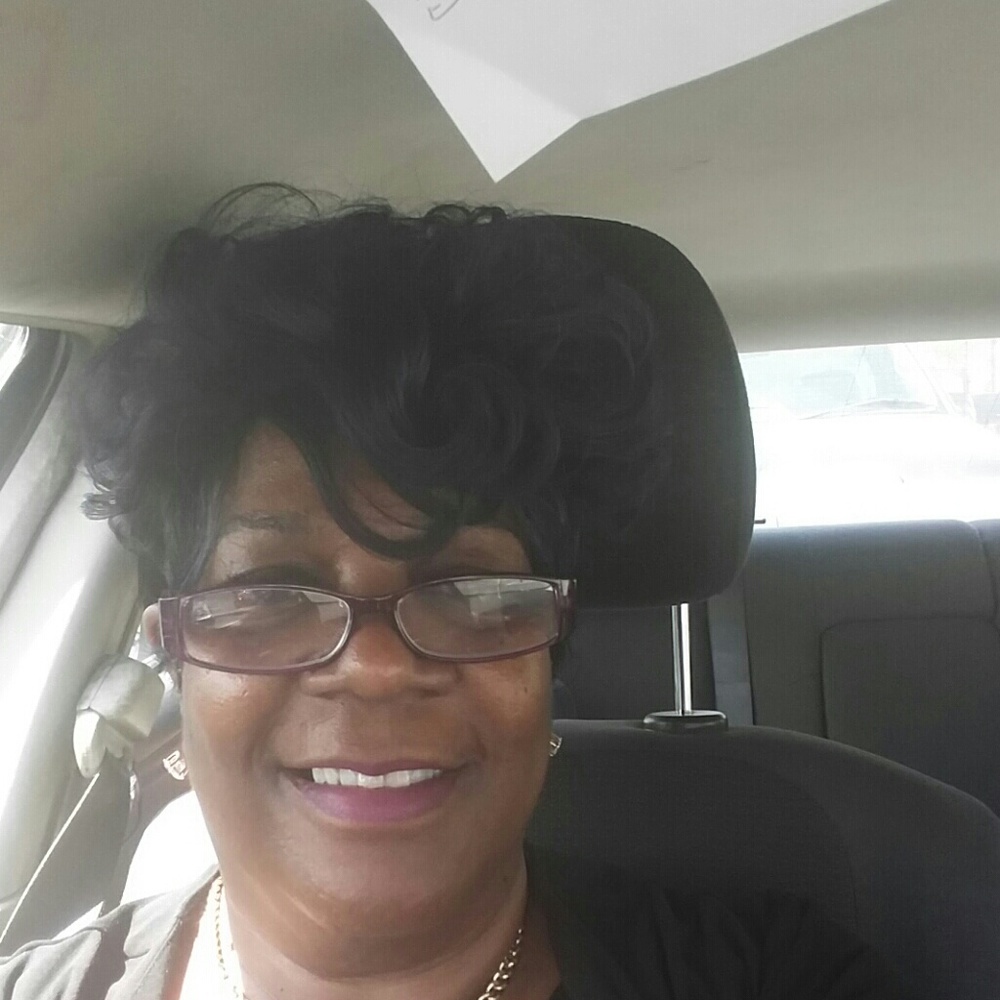 Meet your Posher, Brenda