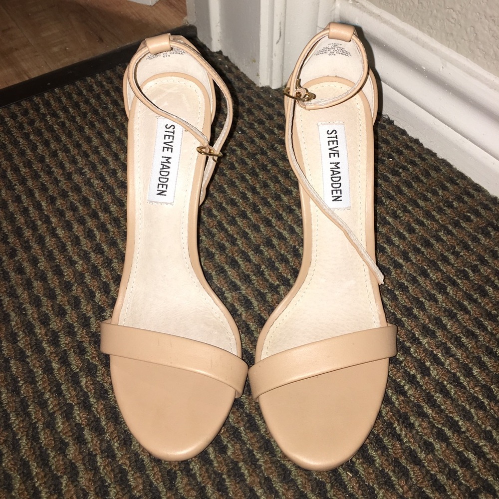 Nude Steve Madden heels