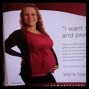 Motherhood Maternity sleeveless top