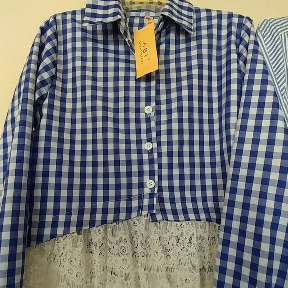 WOMEN'S BLUE PLAID & WHITE LACE BLOUSE SZ M/L - Picture 3 of 5