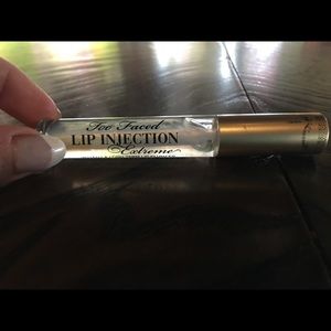 Too faced lip injection extreme