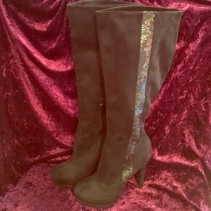 Jenifer Lopez sequined Suede Boots