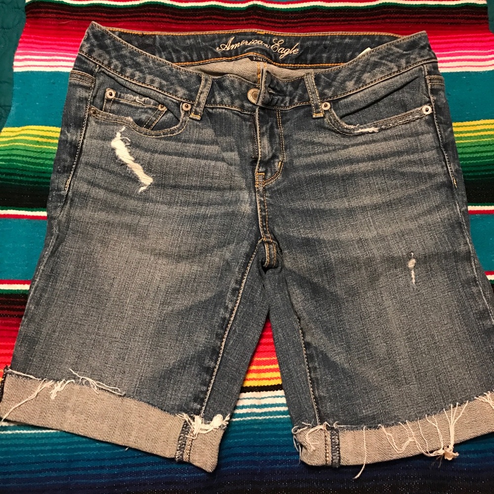 ❌SOLD ❌American Eagle Bermuda Shorts Size 4