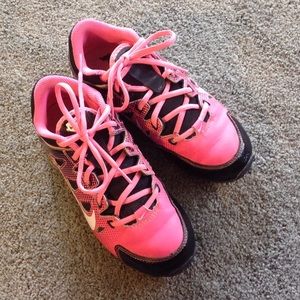 Nike softball/baseball cleats.