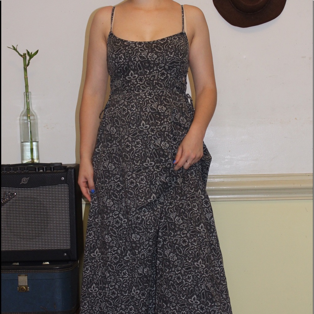 Hollister Grey Floral Printed Maxi Dress