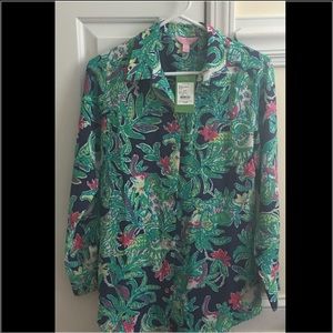 Lilly Pulitzer Navy in the Trunk shirt sz Small!