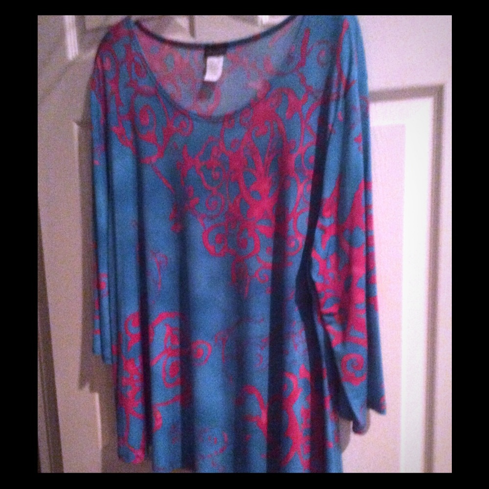 Great swingy and bright tunic, reduced!