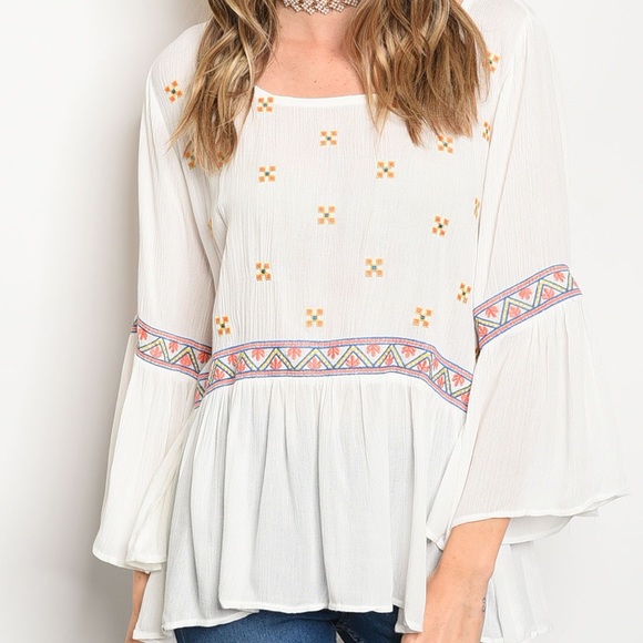 Tops - 🌿LAST ONE🌿White Boho Tribal Tunic Blouse