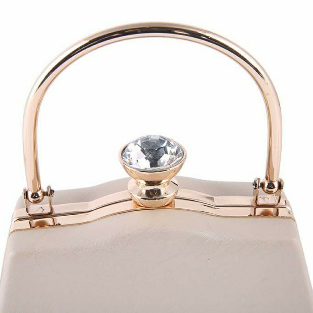 Black Diamond Clasp Beige Lace Mini Purse - Picture 4 of 4
