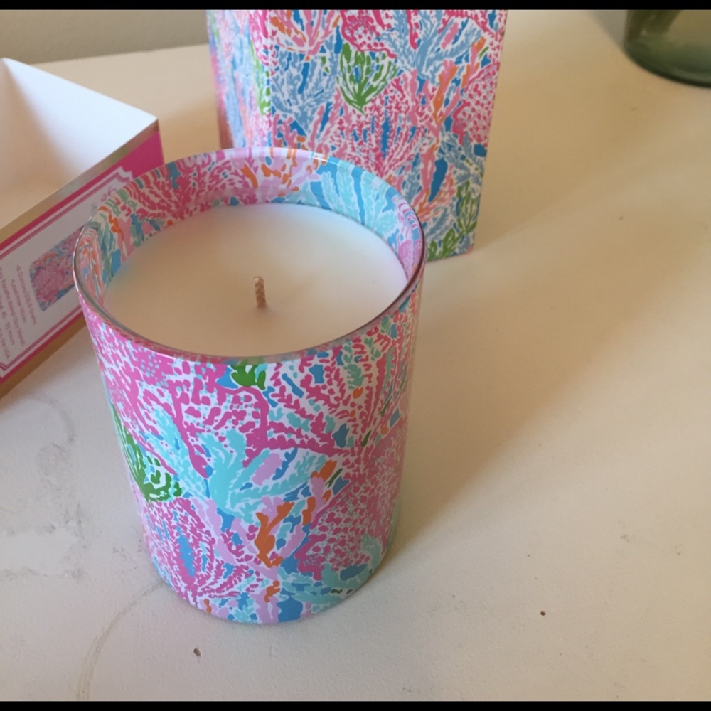 Lilly Pulitzer let's cha cha so juicy candle