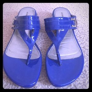 Audrey Brooke sandals!