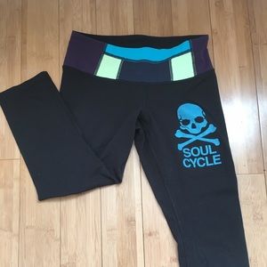 Lululemon Soul Cycle cropped leggings