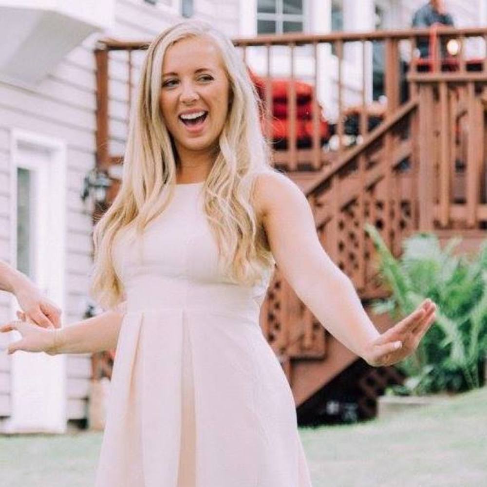 Meet your Posher, Lindsey