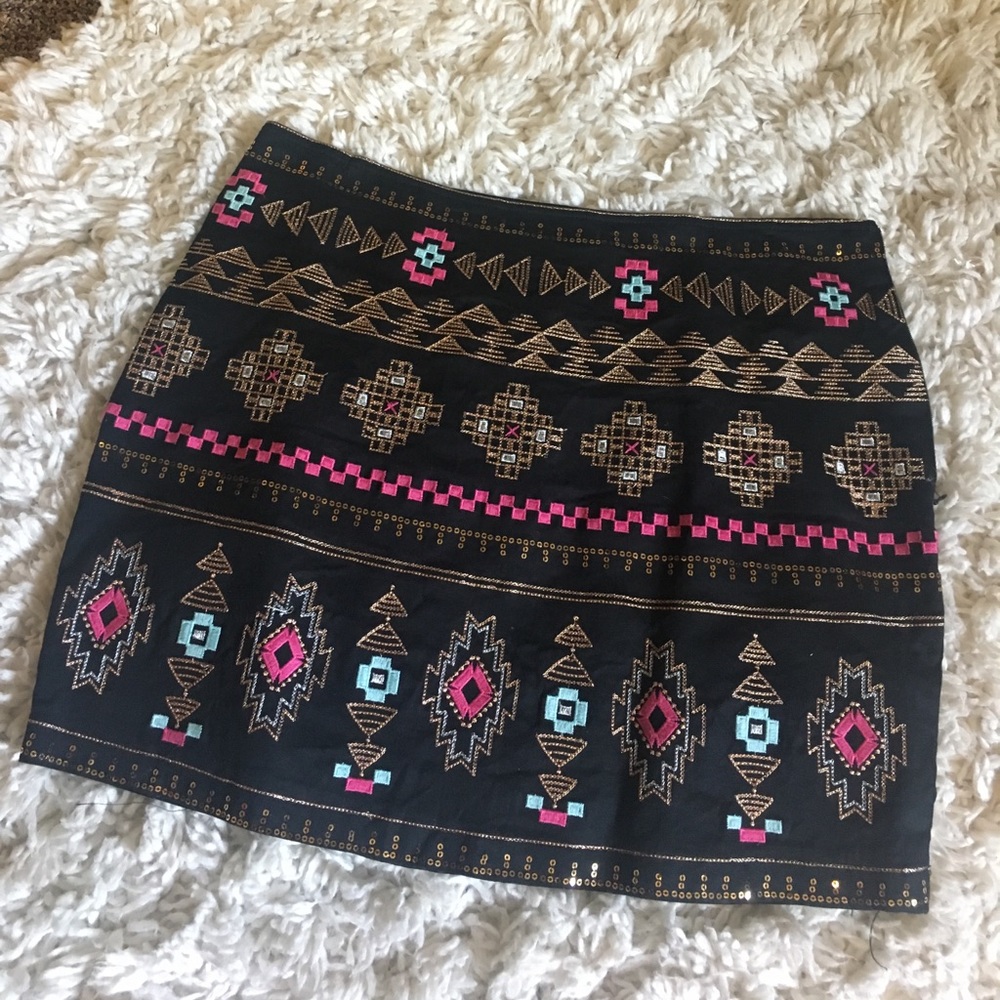 Embroidered skirt