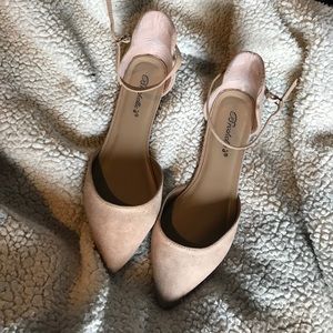 Nude Flats