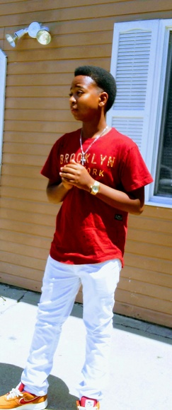 Meet your Posher, David a.k.a dj - Picture 3 of 8