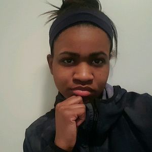 Meet your posher, Jazmin