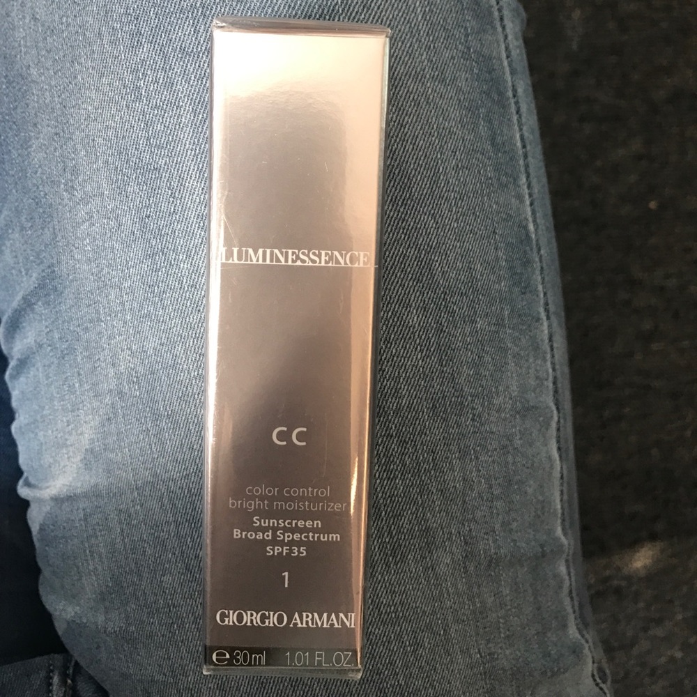 Giorgio Armani Luminescence bright moisturizer