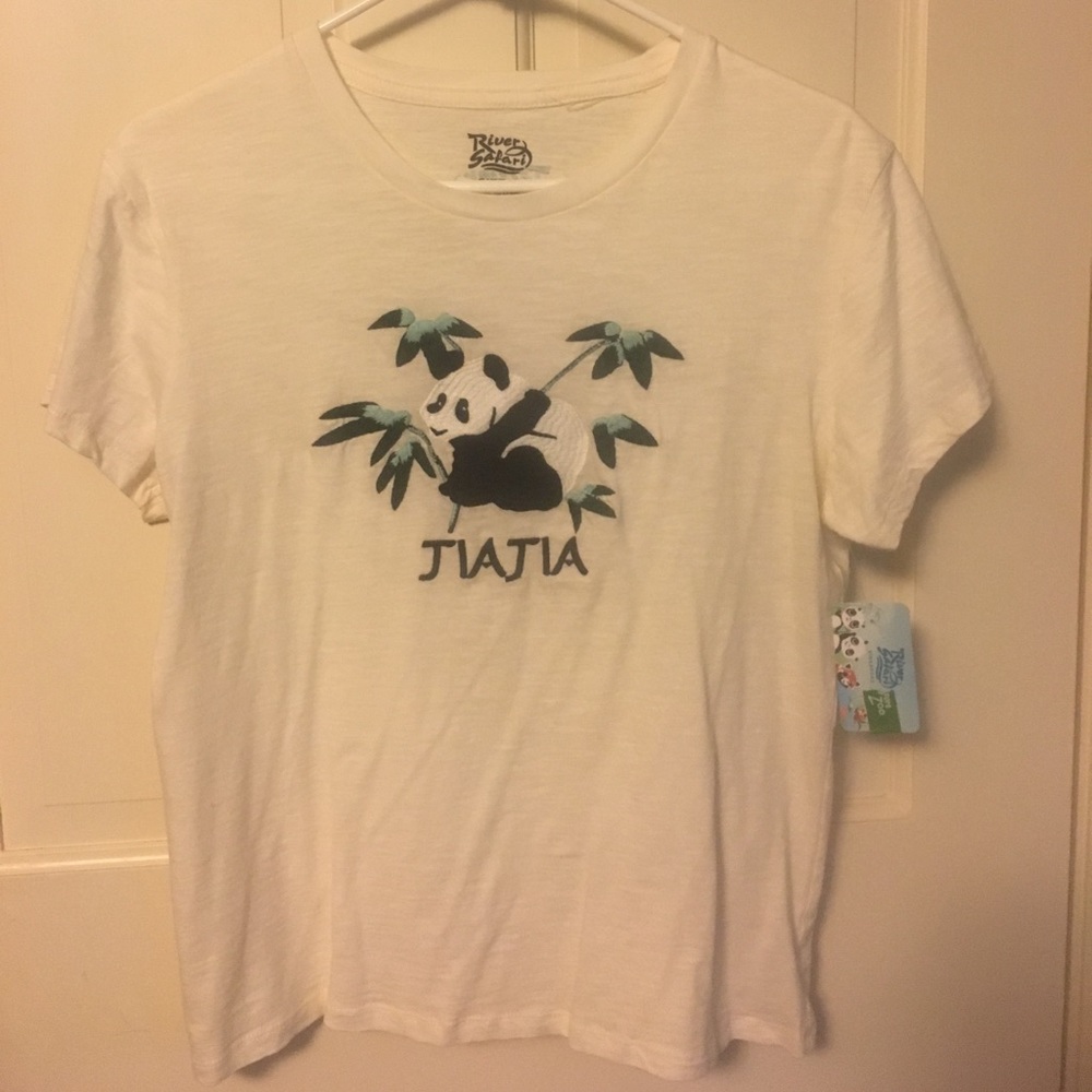 NWT giant panda t- shirt from Singapore