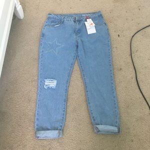 high waisted mom jeans, ripped, patched