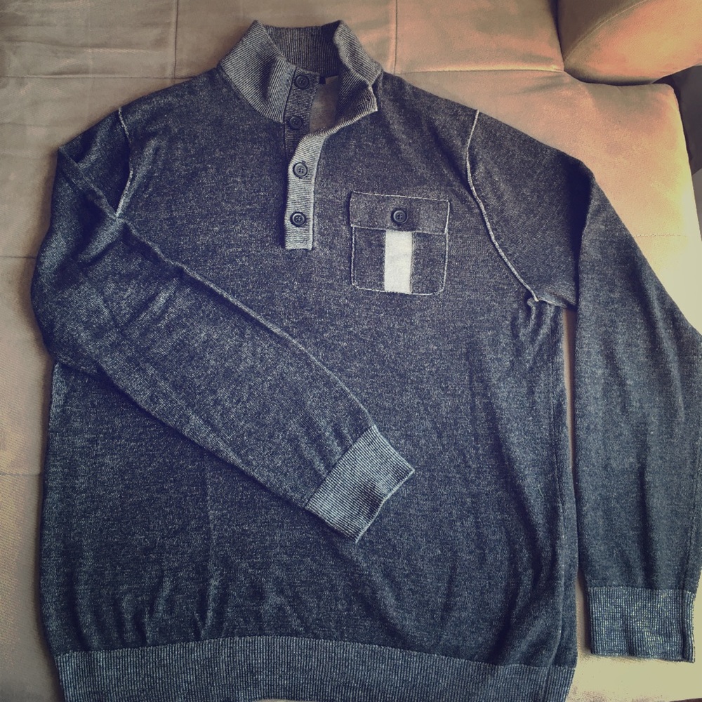 Collared pullover sweater