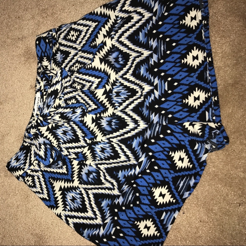 Aztec print high waisted shorts