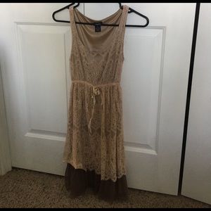 Super adorable dress!!