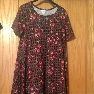 BNWT Small Lularoe Cary