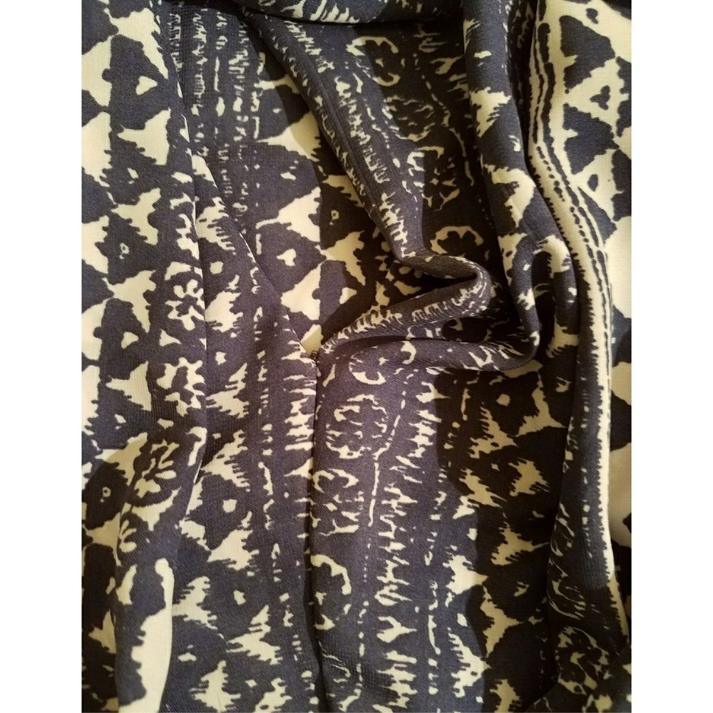 ***SOLD***Boohoo Romper - Picture 5 of 7