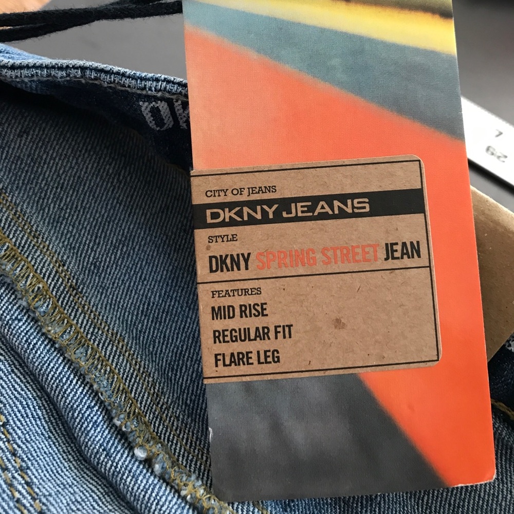 DKNY Jeans NWT 'Spring Street Jeans' - Picture 7 of 8