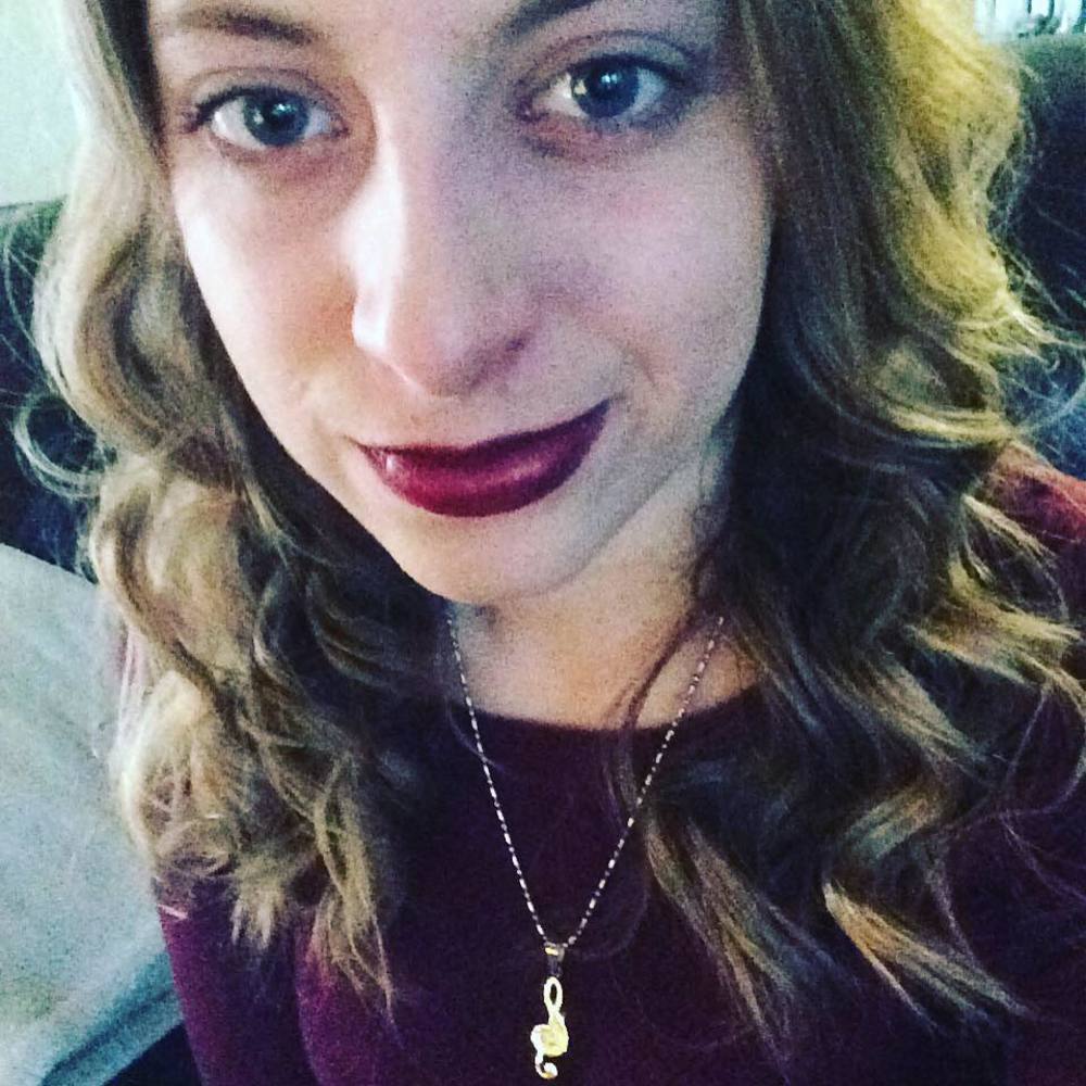 Meet your Posher, Alexis