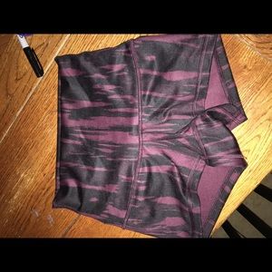 Used Lululemon Boogie Roll Down Shorts Size 2