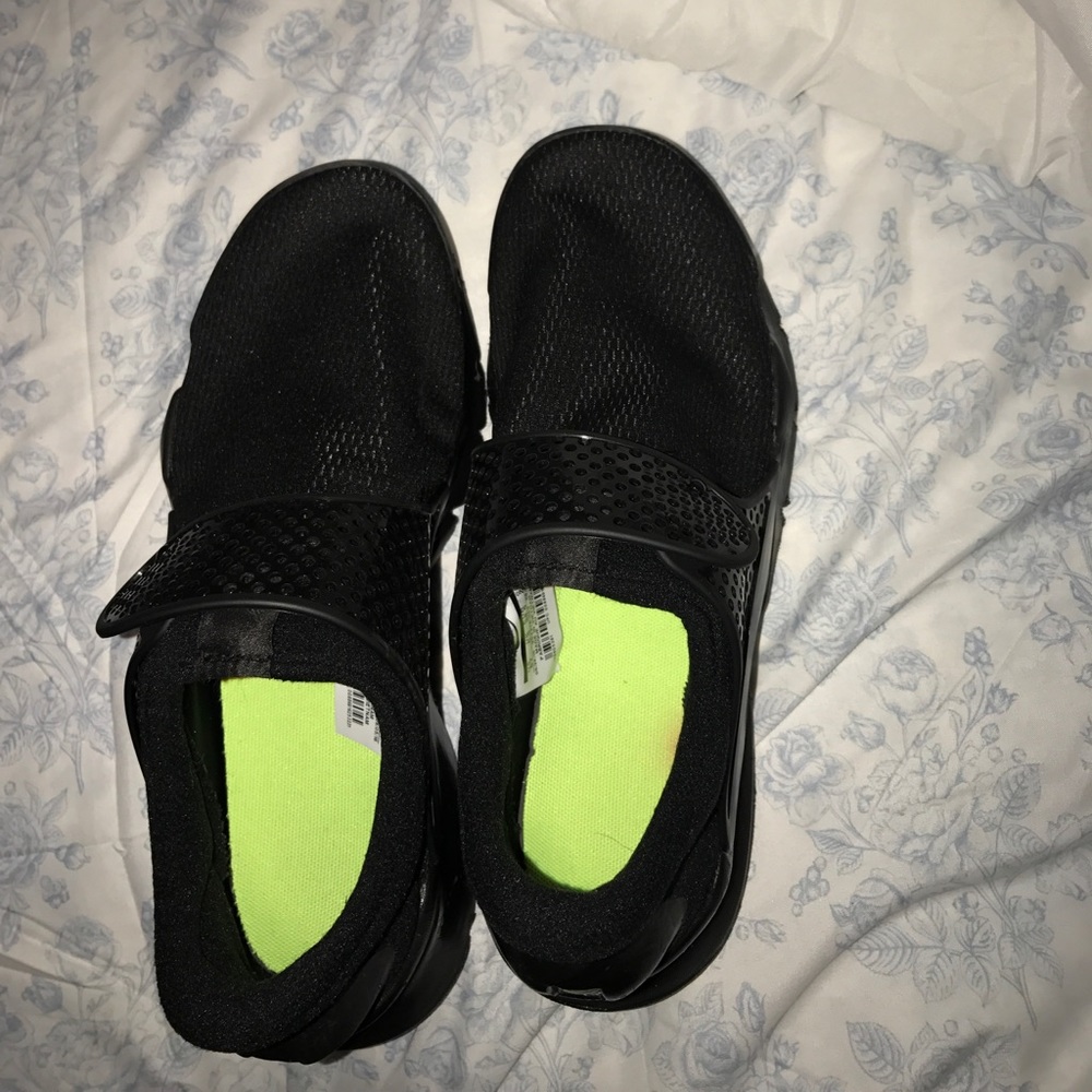 Nike sock dart