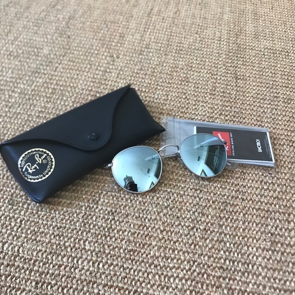 Ray-Ban Accessories - Metallic silver round ray bans