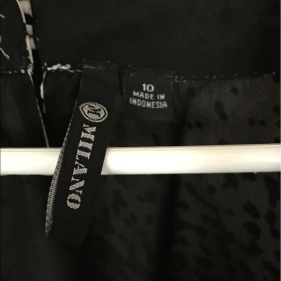 $⬇️ Ruched & Ruffled Summer Dress 👗 - Picture 9 of 9