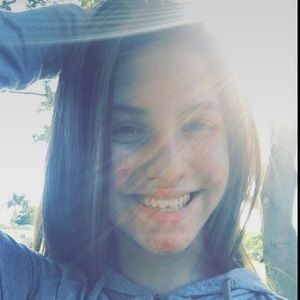 Meet your Posher, Bella